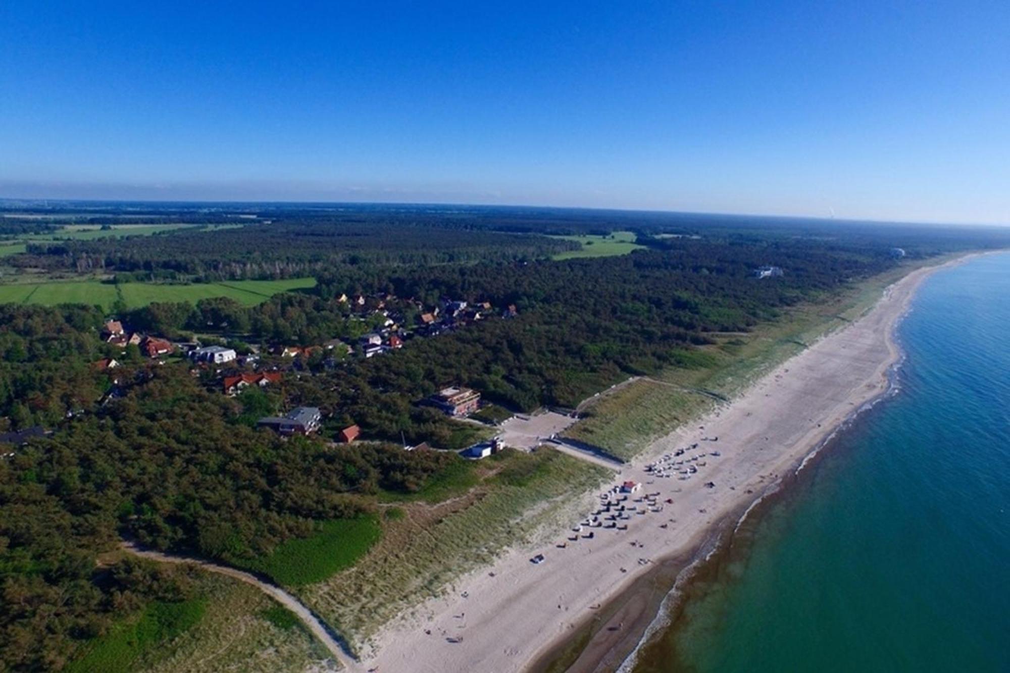 Ferienwohnung "Strandgut" Neuhaus  エクステリア 写真