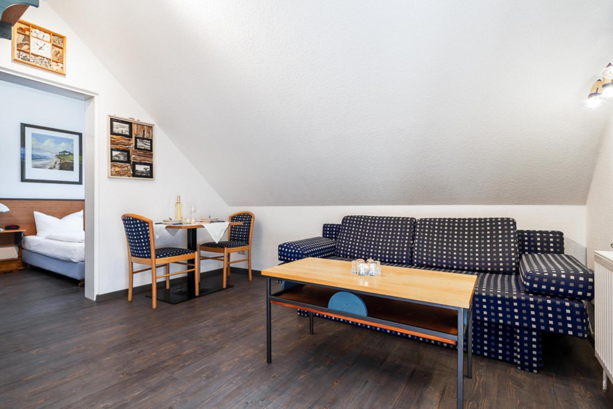 Ferienwohnung "Strandgut" Neuhaus  エクステリア 写真
